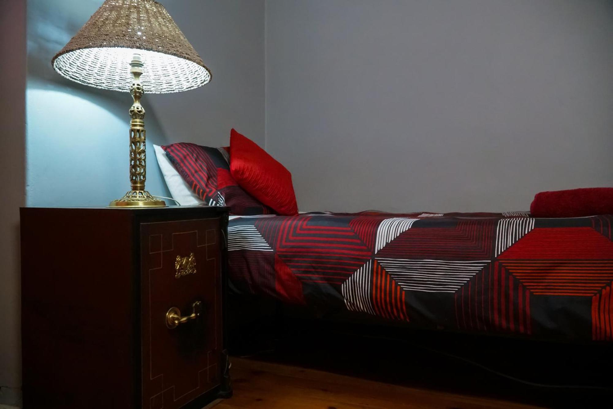 Outentique Accommodation Oudtshoorn Bagian luar foto